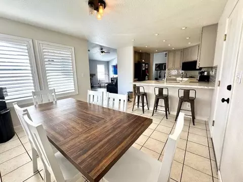 Dining - 1017 Stillwater Ln, Modesto, CA 95351 photo 1 of 2