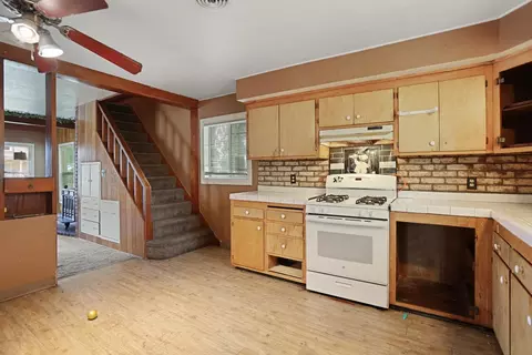 Kitchen - 2018 E Myrtle St, Stockton, CA 95205 photo 2 of 3