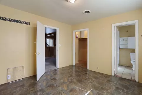 Bedroom - 2018 E Myrtle St, Stockton, CA 95205 photo 4 of 9