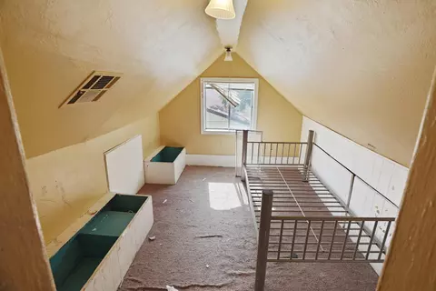 Bedroom - 2018 E Myrtle St, Stockton, CA 95205 photo 8 of 9