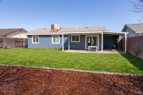 Exterior - 1612 Larry St, Olivehurst, CA 95961 photo 2 of 6
