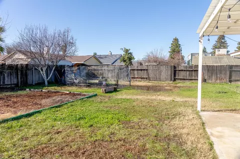 Exterior - 1612 Larry St, Olivehurst, CA 95961 photo 6 of 6