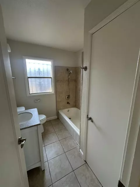 Bath - 1430 E 7th, Stockton, CA 95206 photo 1 of 4