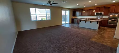 Living - 935 Mono St, Manteca, CA 95337 photo 5 of 5