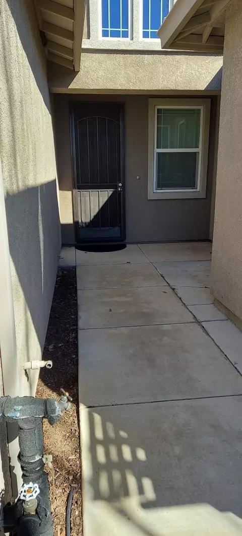 Other - 935 Mono St, Manteca, CA 95337 photo 3 of 25