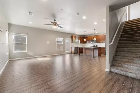 Living - 547 Granada Ct, Merced, CA 95341 photo 1 of 2
