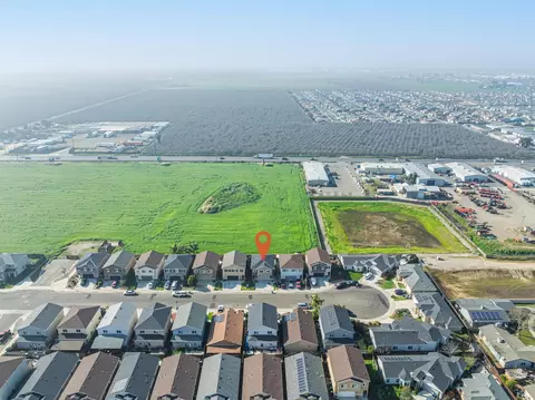 View/Area - 547 Granada Ct, Merced, CA 95341 photo 1 of 3