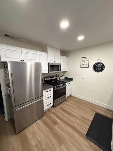 Kitchen - 7669 Barrow St, Sutter, CA 95982 photo 4 of 4