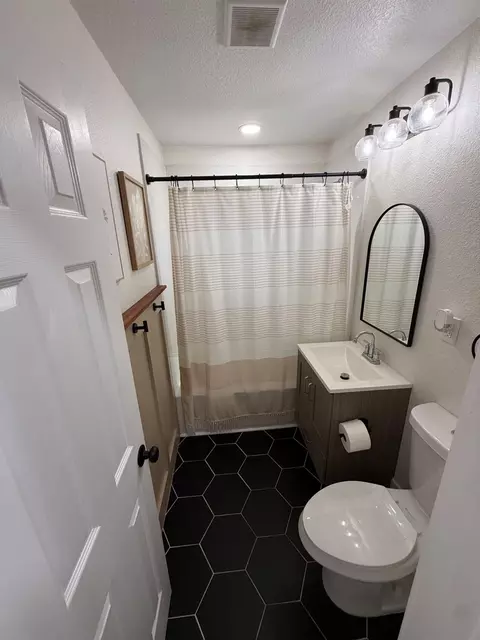 Bath - 7669 Barrow St, Sutter, CA 95982 photo 2 of 2