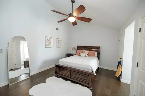 Bedroom - 2220 Castleview Dr, Turlock, CA 95382 photo 3 of 7