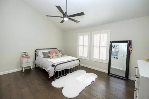 Bedroom - 2220 Castleview Dr, Turlock, CA 95382 photo 4 of 7