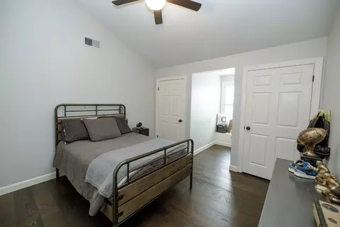 Bedroom - 2220 Castleview Dr, Turlock, CA 95382 photo 7 of 7