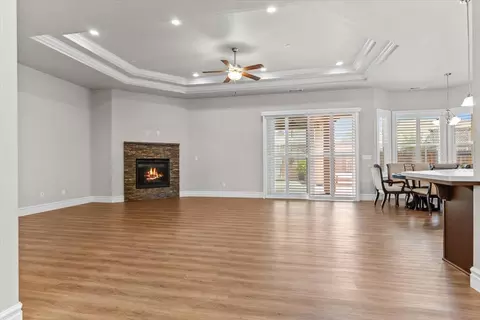 Living - 947 Doak Blvd, Ripon, CA 95366 photo 1 of 6