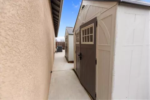 Entry Way - 947 Doak Blvd, Ripon, CA 95366 photo 5 of 5