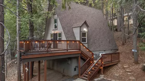 3221 Lakewood Dr, Arnold, CA 95223