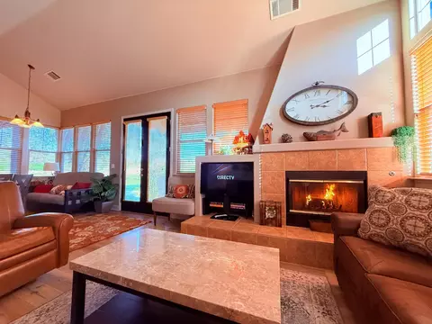 Living - 73 Quail Hollow Ln, Copperopolis, CA 95228 photo 5 of 7