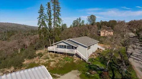 10596 Oak Dr, Grass Valley, CA 95949 photo 1