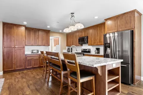 Kitchen - 10596 Oak Dr, Grass Valley, CA 95949 photo 3 of 6