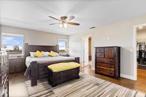 Bedroom - 10596 Oak Dr, Grass Valley, CA 95949 photo 1 of 2