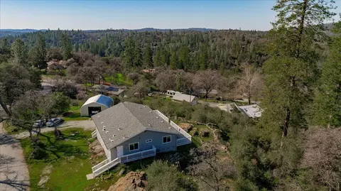 View/Area - 10596 Oak Dr, Grass Valley, CA 95949 photo 23 of 28