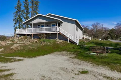 Exterior - 10596 Oak Dr, Grass Valley, CA 95949 photo 14 of 24