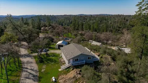 View/Area - 10596 Oak Dr, Grass Valley, CA 95949 photo 25 of 28