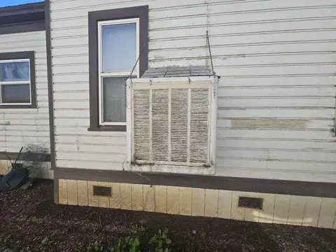 Exterior - 524 Madison St, Red Bluff, CA 96080 photo 3 of 14
