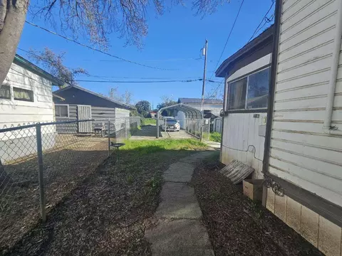 Exterior - 524 Madison St, Red Bluff, CA 96080 photo 10 of 14