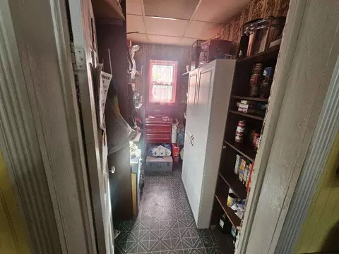 Entry Way - 524 Madison St, Red Bluff, CA 96080 photo 2 of 2