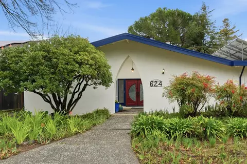 624 Cleveland St, Davis, CA 95616 photo 1