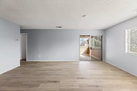 Living - 414 Cherry Ln #G, Manteca, CA 95337 photo 1 of 4