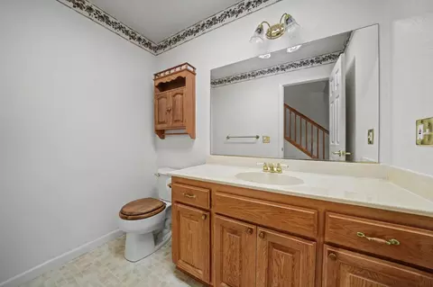 Bath - 12210 Irish Ct, Jackson, CA 95642 photo 1 of 5