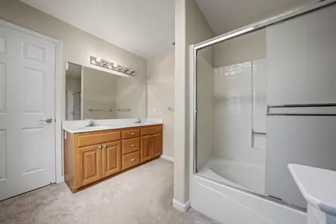 Bath - 12210 Irish Ct, Jackson, CA 95642 photo 5 of 5