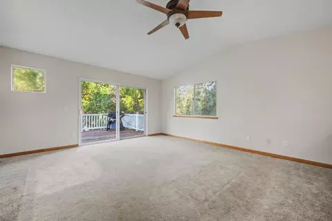 Living - 12210 Irish Ct, Jackson, CA 95642 photo 6 of 10