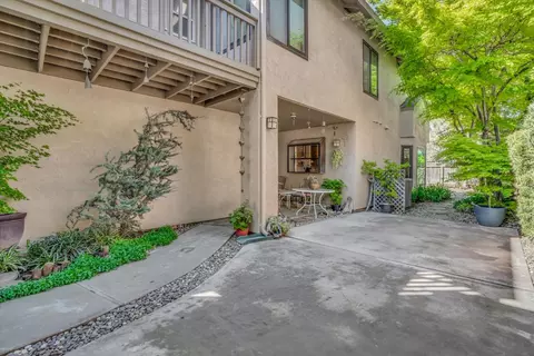 985 Camphor St, Manteca, CA 95337 photo 5
