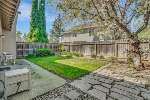 985 Camphor St, Manteca, CA 95337 photo 8
