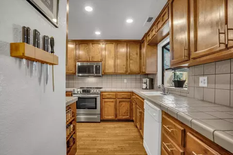 985 Camphor St, Manteca, CA 95337 photo 13