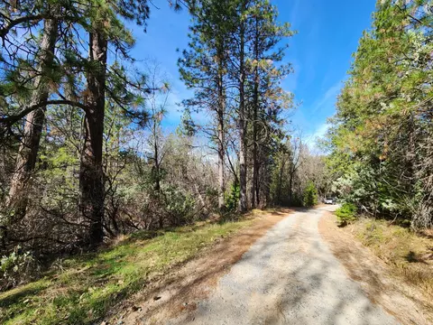0 Old School House Rd, Somerset, CA 95684