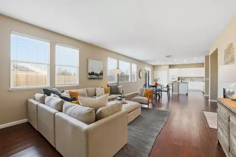 Living - 11029 Brattleboro Cir, Mather, CA 95655 photo 4 of 5