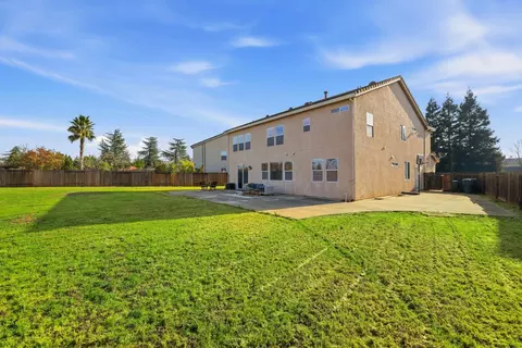 Exterior - 11029 Brattleboro Cir, Mather, CA 95655 photo 2 of 7