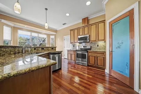 Kitchen - 418 Corral Loop, Angels Camp, CA 95222 photo 5 of 6
