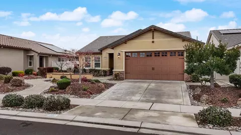 Exterior - 2720 Maple Grove Ave, Manteca, CA 95336 photo 3 of 16