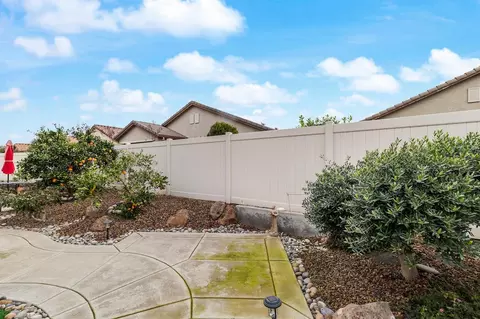 Exterior - 2720 Maple Grove Ave, Manteca, CA 95336 photo 10 of 16