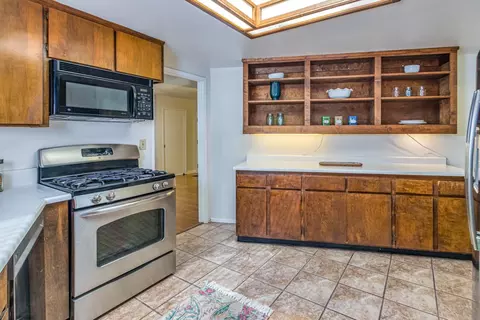 Kitchen - 1744 Danielson Ct, Carmichael, CA 95608 photo 3 of 4