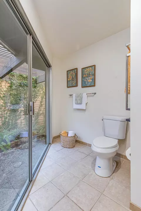 Bath - 1744 Danielson Ct, Carmichael, CA 95608 photo 2 of 4