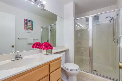 Bath - 1744 Danielson Ct, Carmichael, CA 95608 photo 4 of 4