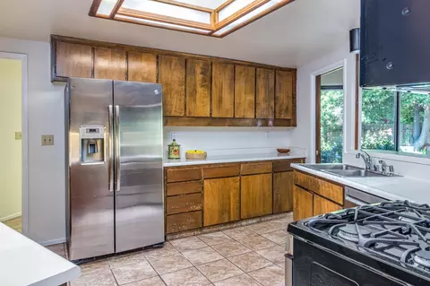 Kitchen - 1744 Danielson Ct, Carmichael, CA 95608 photo 2 of 4