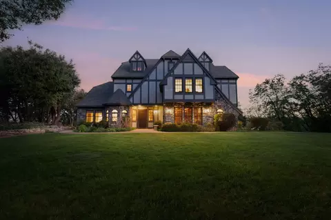 10526 Indian Shack Rd, Nevada City, CA 95959