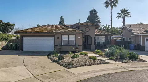 994 Colmore Ct, Galt, CA 95632