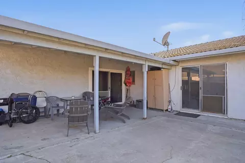 Exterior - 1429 Don Pedro Rd, Ceres, CA 95307 photo 6 of 7